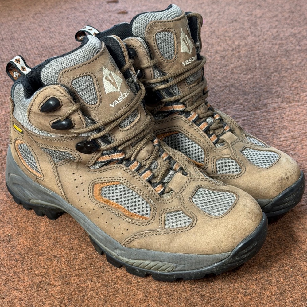 B+ Vasque Gore-Tex Hiking Boots Mens 8M Brown Leather Waterproof Vibram Trekking